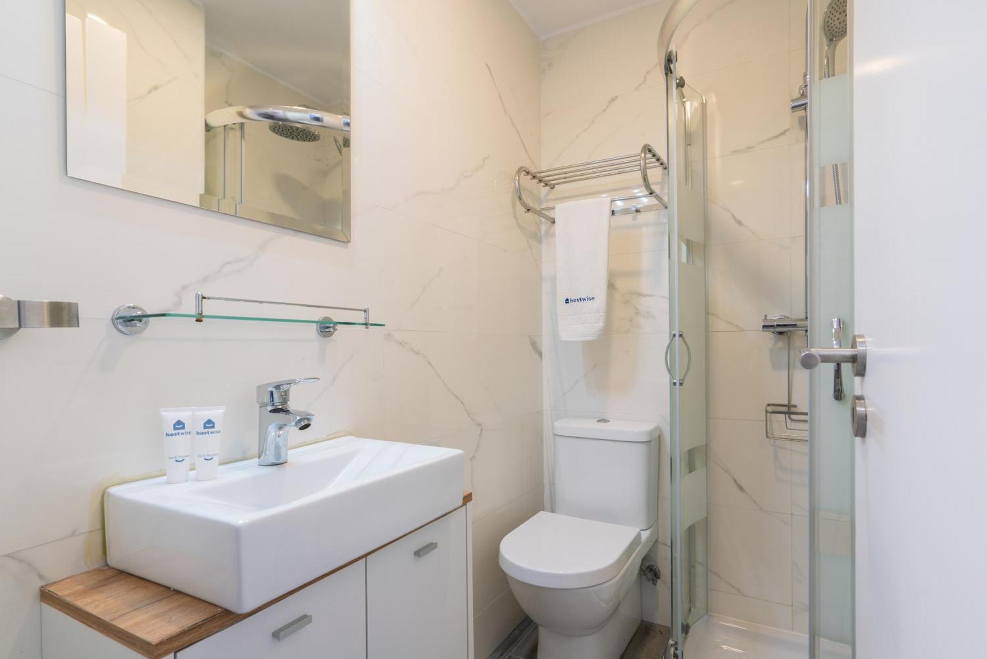 Apartment Host Wise - Elegant Spacious Flat W Balcony - Ace Location Vila Nova de Gaia