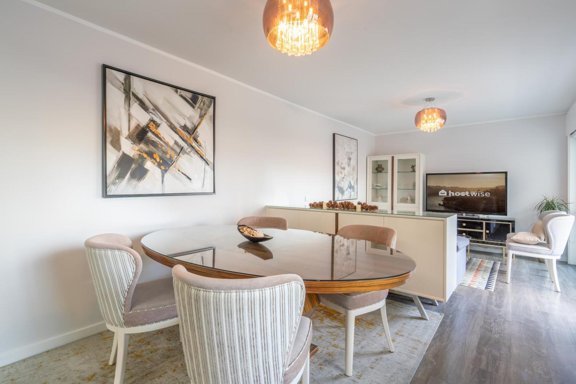 Host Wise - Elegant Spacious Flat W Balcony - Ace Location Vila Nova de Gaia