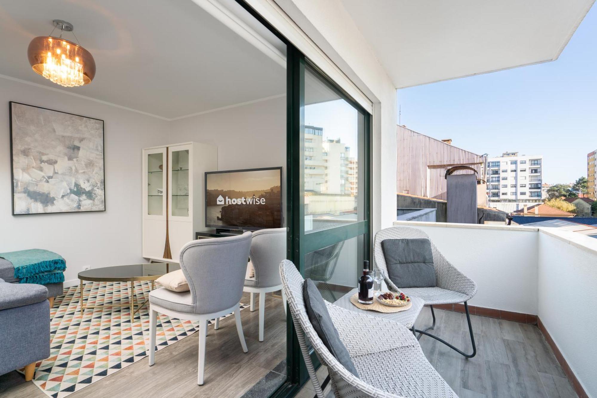 Host Wise - Elegant Spacious Flat W Balcony - Ace Location Vila Nova de Gaia